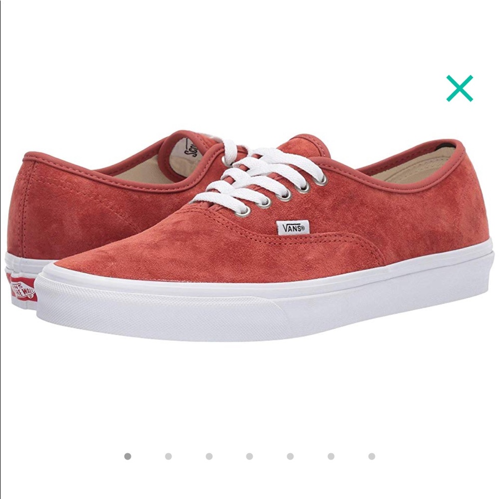 Classic lace up suede Vans